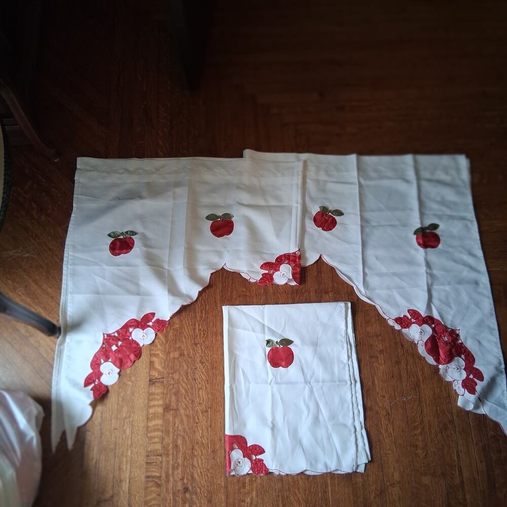 Vintage apple curtain valances 3 piece red white